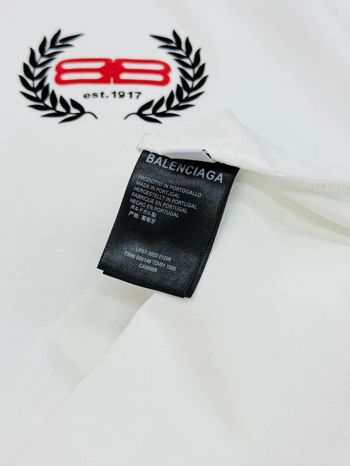 ⚜️Balenciag* New Arrival 🎽 ， . . . . ， 32 240g . Breathable！ ， . ！ ：Black.White.Gray.Sizes：S-3XL ❗️（175/145 L）